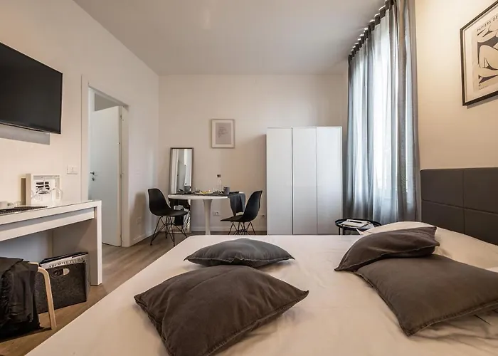 Πανσιόν Emilia Essence Μόντενα