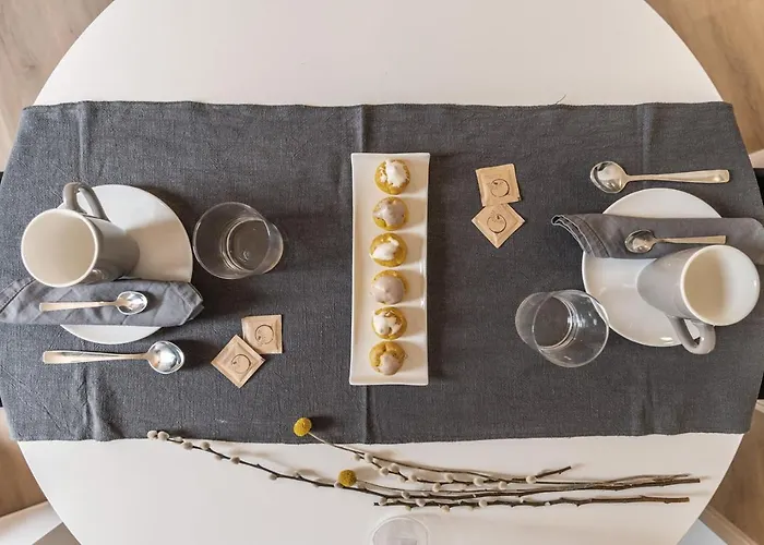 Emilia Essence Πανσιόν 3*